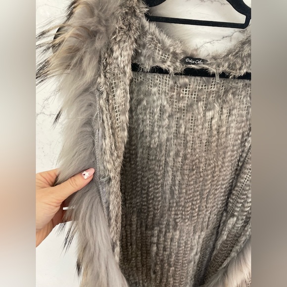 Real fur beautiful grey vest with hood, size M good for S-L - Picture 2 of 4